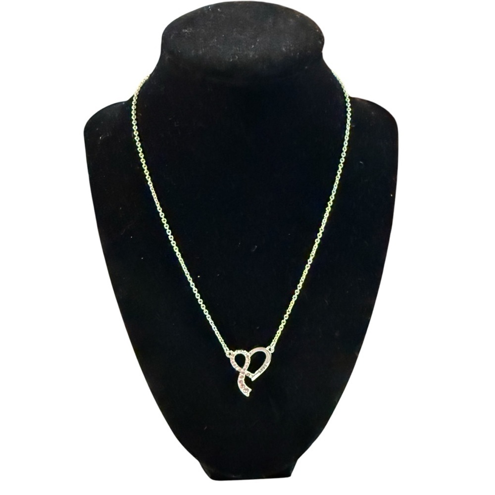 Avon Breast Cancer Crusade Heart Ribbon Necklace NIB vintage 2016